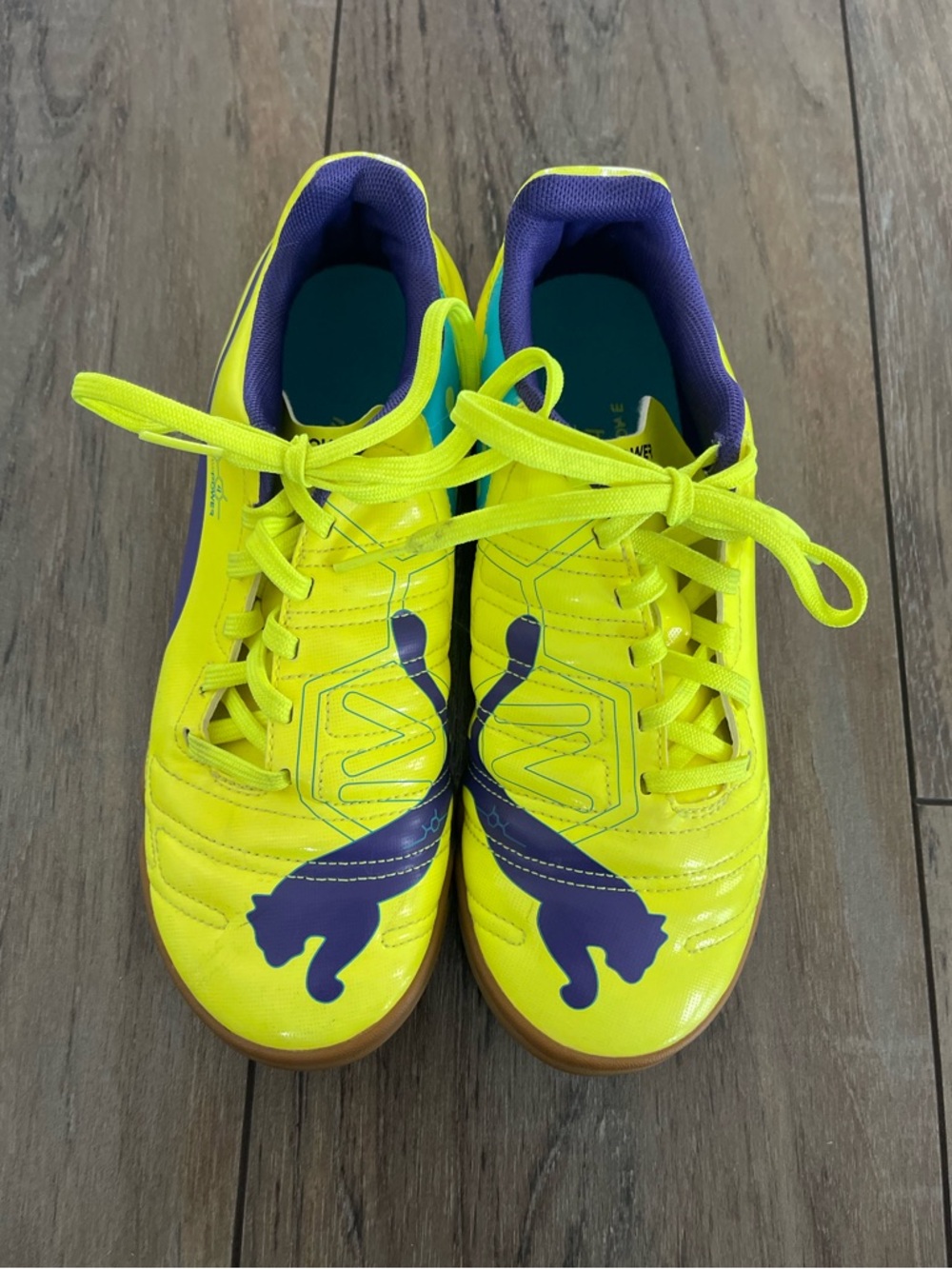 Puma evoPOWER 4 IT indoor soccer shoes yellow, violet & blue size US 5.5 big kid